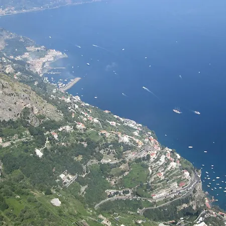 Mira Amalfi *